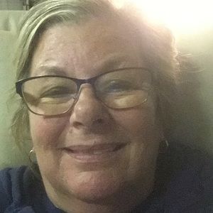 Meet your Posher, Deborah